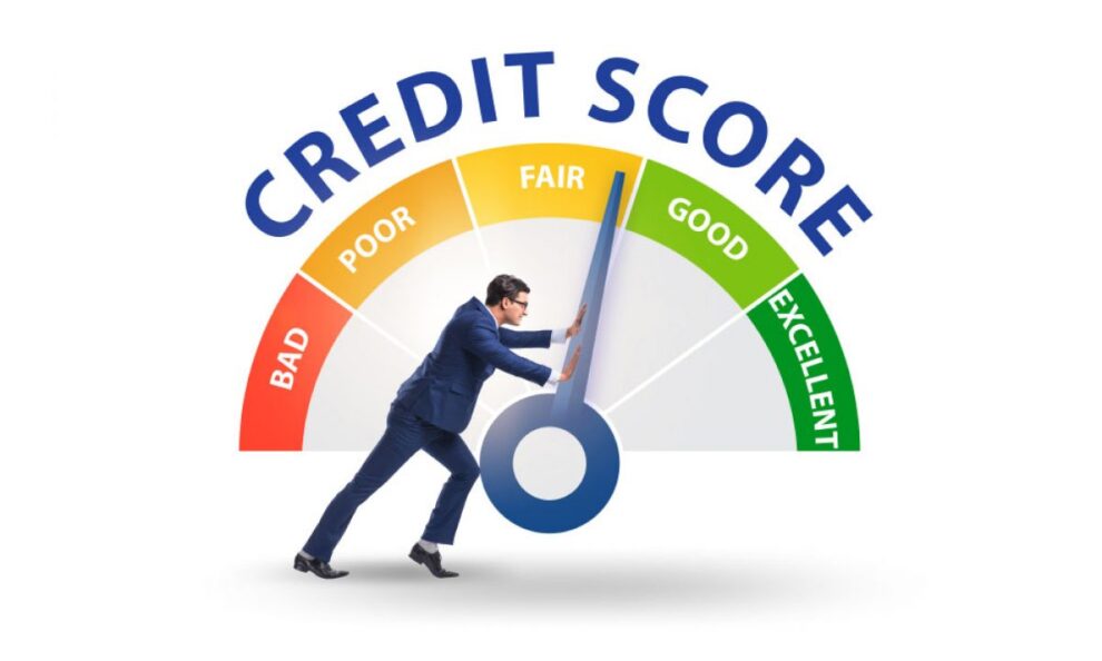 An infographic explaining the concept of credit scores in the UK, illustrating how scores are calculated and why they matter.